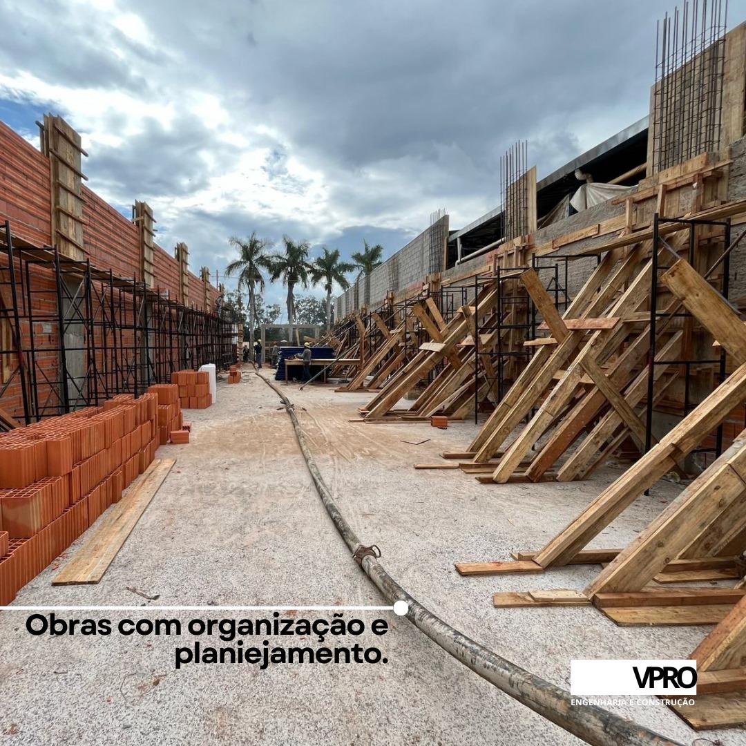 Obras com Organização